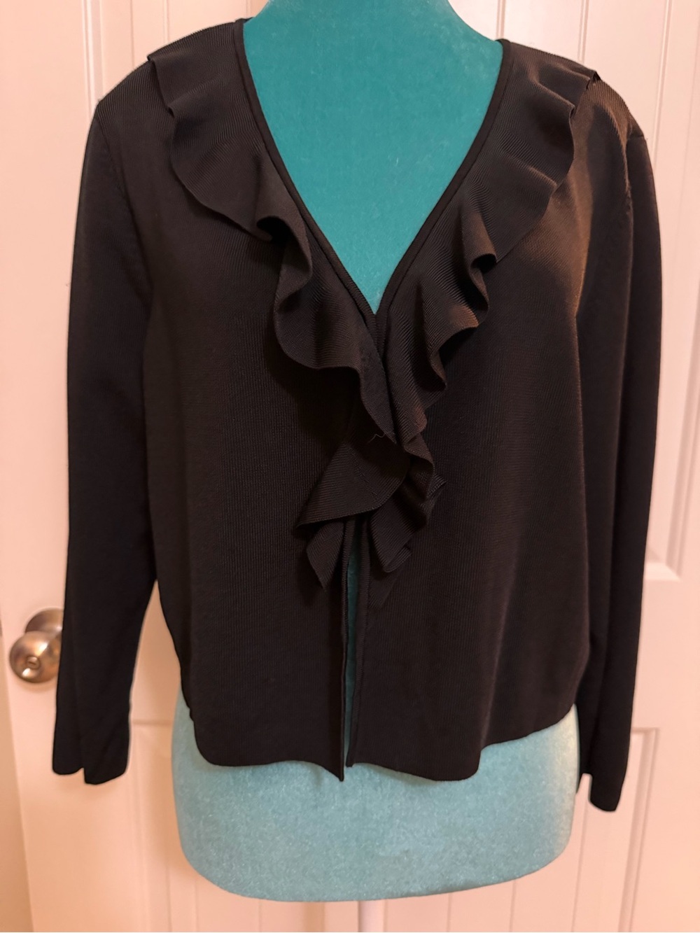 Talbots Cropped Black Ruffle Front Cardigan Sz XL